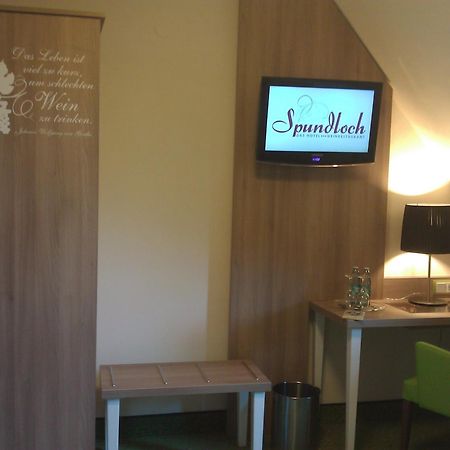 Spundloch- Das Hotel & Weinrestaurant Veitshöchheim Esterno foto