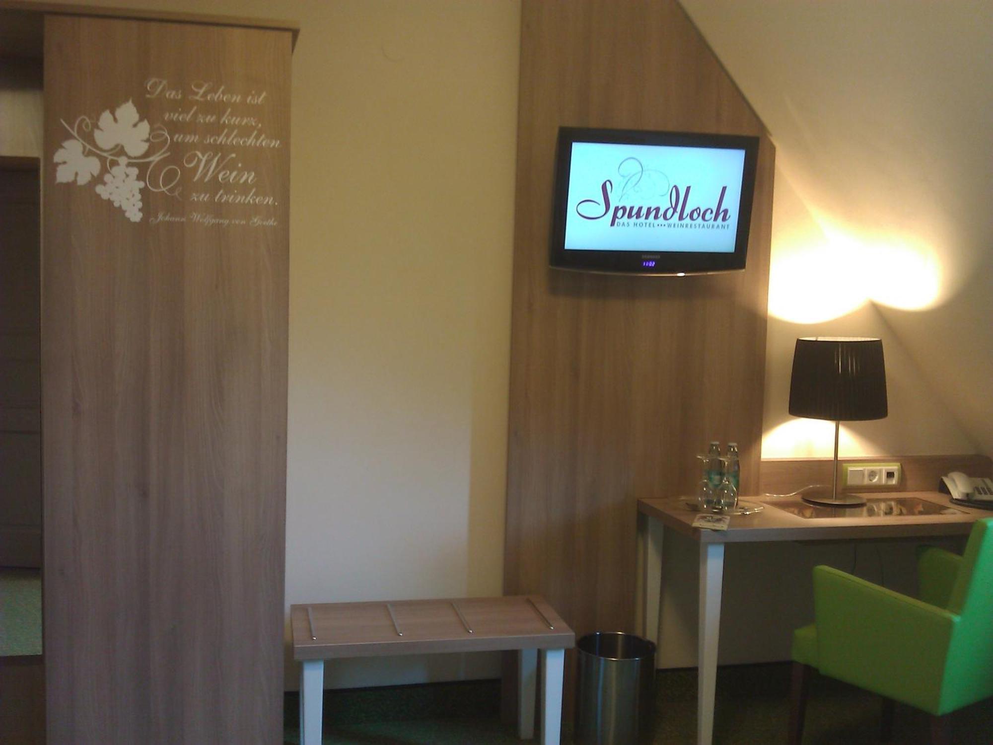 Spundloch- Das Hotel & Weinrestaurant Veitshöchheim Esterno foto