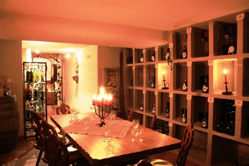 Spundloch- Das Hotel & Weinrestaurant Veitshöchheim Esterno foto